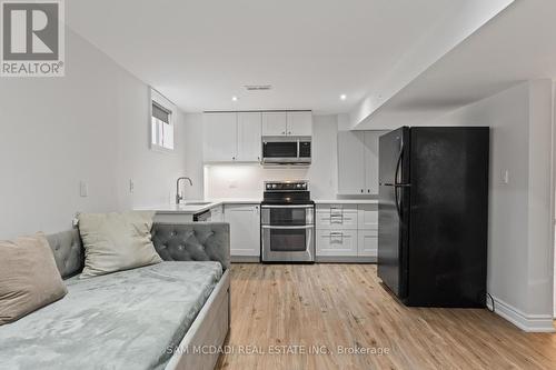 920 Clark Boulevard, Milton, ON - Indoor Photo Showing Kitchen
