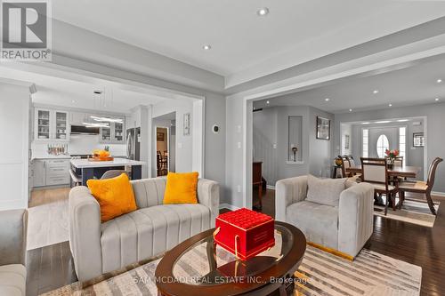 920 Clark Boulevard, Milton, ON - Indoor Photo Showing Living Room