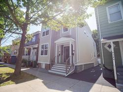 6194-6196 Allan Street  Halifax Peninsula, NS B3L 1G6
