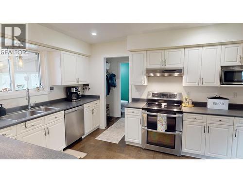 115 S Brears Road, Quesnel, BC - Indoor Photo Showing Kitchen With Double Sink