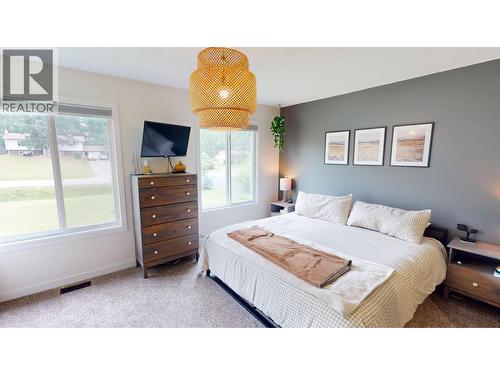 115 S Brears Road, Quesnel, BC - Indoor Photo Showing Bedroom