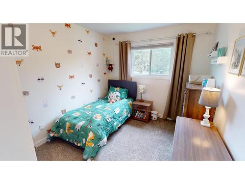 115 S Brears Road, Quesnel, BC - Indoor Photo Showing Bedroom