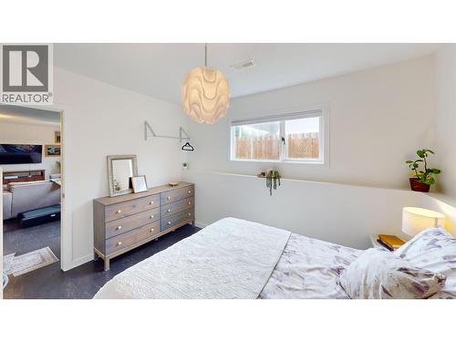 115 S Brears Road, Quesnel, BC - Indoor Photo Showing Bedroom