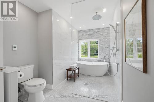 6 Pioneer Tower Crescent, Kitchener, ON - Indoor Photo Showing Bathroom