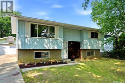 47 Symons PLACE  Regina, SK S4X 1M7