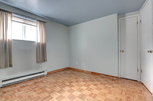 Chambre à coucher - 92 Rue Du Guéret, L'Épiphanie, QC - Indoor Photo Showing Other Room