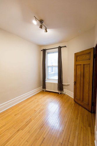 Bedroom - 2278 Av. Harvard, Montréal (Côte-Des-Neiges/Notre-Dame-De-Grâce), QC - Indoor Photo Showing Other Room