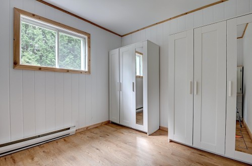 Chambre à coucher - 89 Av. Arbour, Sainte-Béatrix, QC - Indoor Photo Showing Other Room