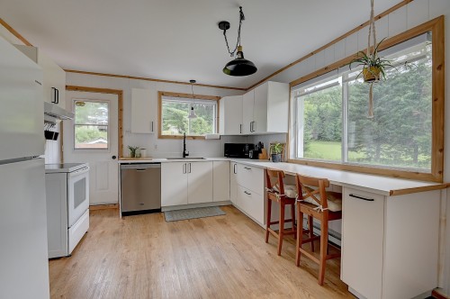 Cuisine - 89 Av. Arbour, Sainte-Béatrix, QC - Indoor Photo Showing Kitchen