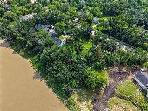 8667 Roblin Blvd, Headingley, MB - Outdoor