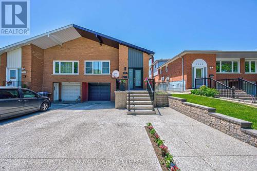 2560 Palisander Avenue, Mississauga, ON - Outdoor