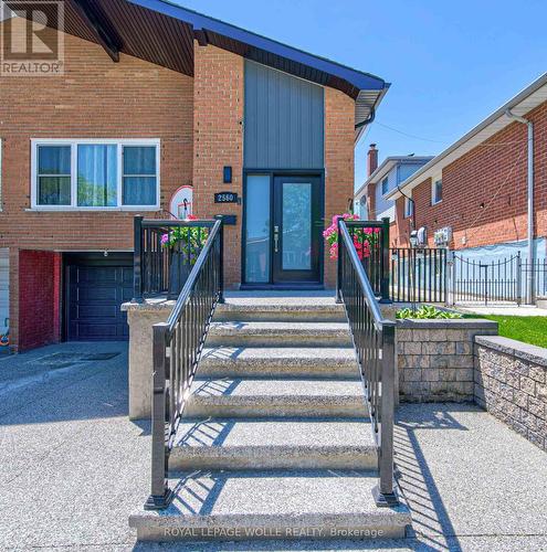 2560 Palisander Avenue, Mississauga, ON - Outdoor With Deck Patio Veranda