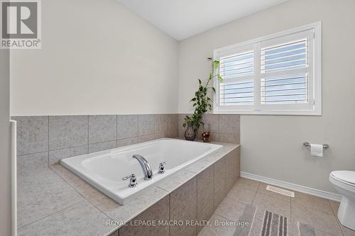 76 Mcwatters Street, Hamilton, ON - Indoor Photo Showing Bathroom