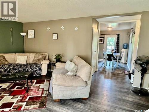 430 Centre Street, Middle Lake, SK - Indoor Photo Showing Living Room