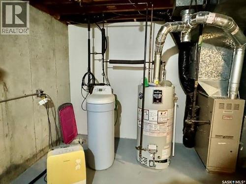 430 Centre Street, Middle Lake, SK - Indoor Photo Showing Basement