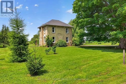 Classic farm house - 34630 Second Line, Southwold, ON - Outdoor