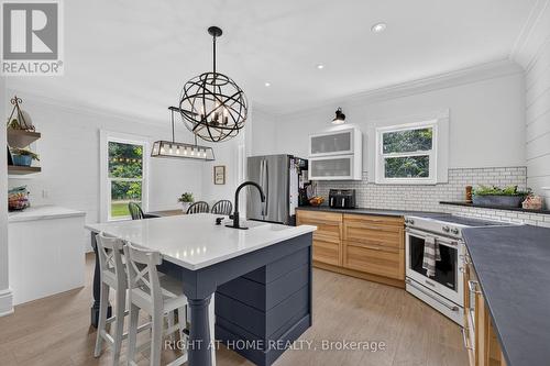 Kitchen with great flow - 34630 Second Line, Southwold, ON - Indoor Photo Showing Other Room