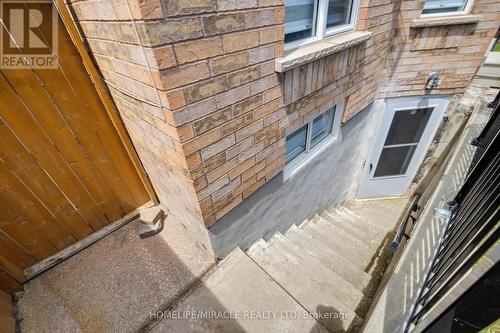 7350 Glamorgan Way, Mississauga, ON - Outdoor