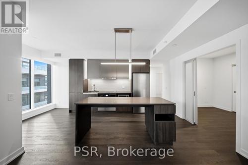 409 - 70 ORDNANCE STREET , Toronto, Ontario M6K 0G9 2