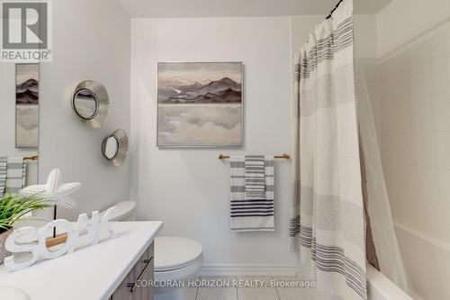 15 Mountainside Crescent, Whitby, ON - Indoor Photo Showing Bathroom
