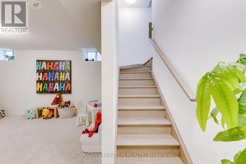 15 Mountainside Crescent, Whitby, ON - Indoor Photo Showing Other Room