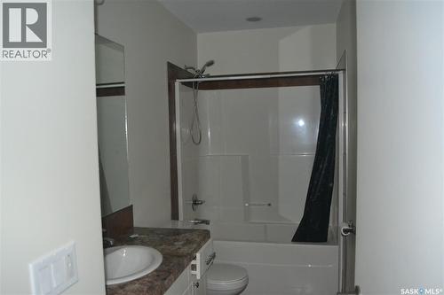 417 S Avenue S, Saskatoon, SK - Indoor Photo Showing Bathroom