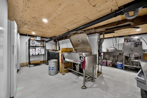 Sous-sol - 121 Rue De La Commune O., Montréal (Ville-Marie), QC - Indoor Photo Showing Basement