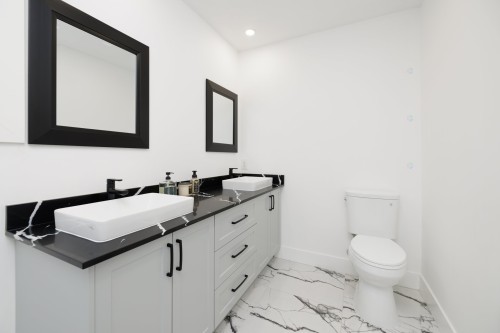 Bathroom - 2404 Place Jubilee, Saint-Lazare, QC - Indoor Photo Showing Bathroom