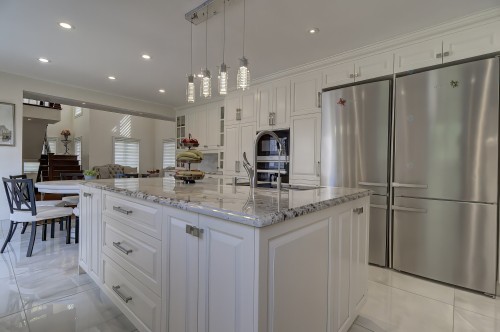 Cuisine - 286 Rue Winters, Baie-D'Urfé, QC - Indoor Photo Showing Kitchen With Upgraded Kitchen