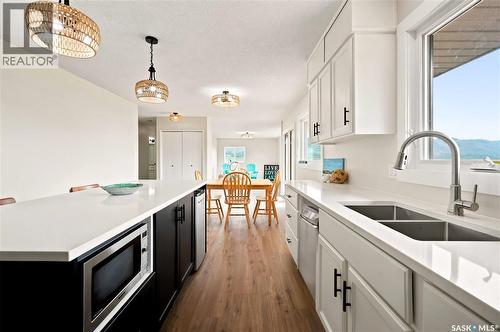 54B Marshall Crescent, Katepwa Beach, SK - Indoor Photo Showing Kitchen With Double Sink With Upgraded Kitchen