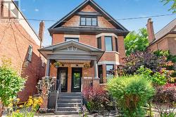 UPPER UNIT - 2ND/3RD - 27 ST JOHNS ROAD  Toronto, ON M6P 1T7