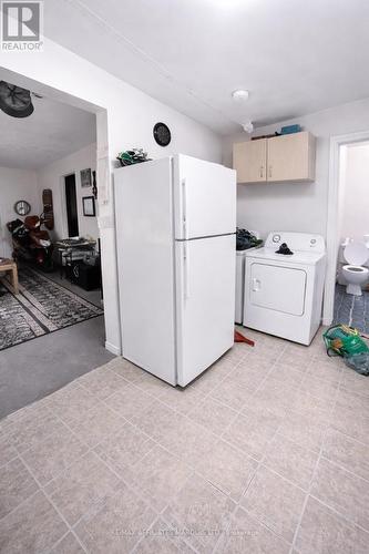 Main level unit - tenanted - 115 Prince Albert Street, Cornwall, ON - Indoor Photo Showing Laundry Room