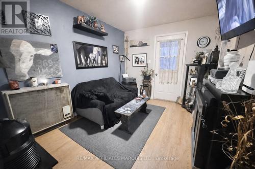 Upper level unit - vacant end of May - 115 Prince Albert Street, Cornwall, ON - Indoor