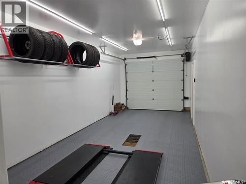 204 3229 Elgaard Drive, Regina, SK - Indoor Photo Showing Garage