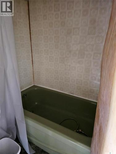 509 St Mary Street, Esterhazy, SK - Indoor Photo Showing Bathroom