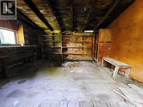509 St Mary Street, Esterhazy, SK - Indoor Photo Showing Garage