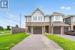 547 MUSKARI STREET Ottawa, ON K1T 0S3