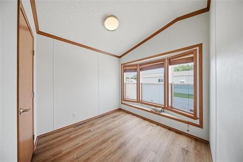 3 Sonora Cr, Winnipeg, MB 