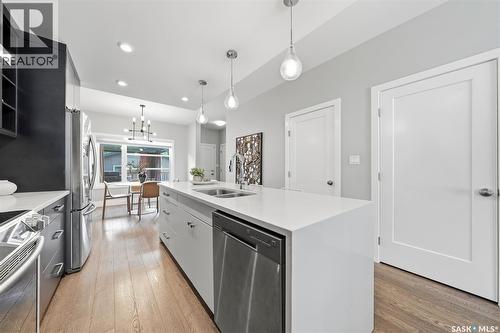 1513 Prince Of Wales Avenue, Saskatoon, SK - Indoor Photo Showing Kitchen With Double Sink With Upgraded Kitchen