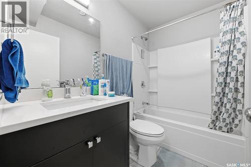 1513 Prince Of Wales Avenue, Saskatoon, SK - Indoor Photo Showing Bathroom
