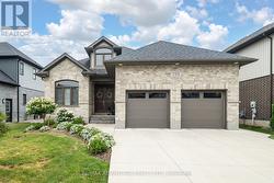 773 HICKORYSTICK KEY  London North (North R), ON N6G 0M9