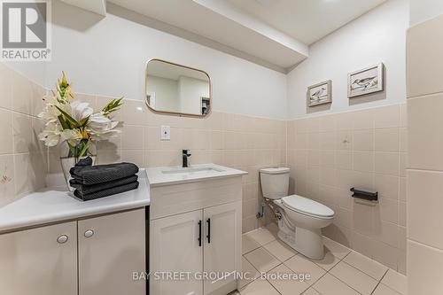 146 Cabinet Crescent, Vaughan, ON - Indoor Photo Showing Bathroom