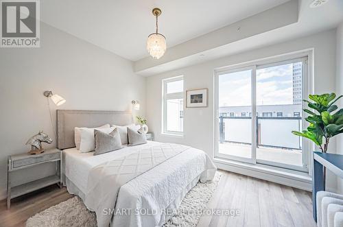 132 - 20 Echo Point, Toronto, ON - Indoor Photo Showing Bedroom