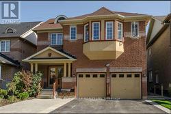 30 MASTERS GREEN CRESCENT Brampton, ON L7A 3K6