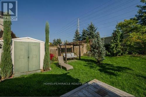30 Masters Green Crescent, Brampton, ON - Outdoor