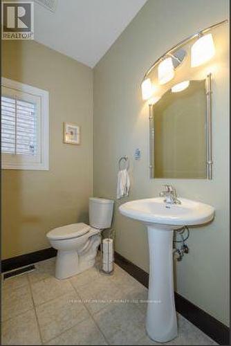 30 Masters Green Crescent, Brampton, ON - Indoor Photo Showing Bathroom