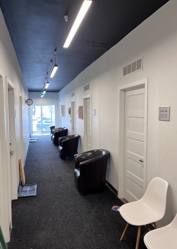 Hall d'entrée/Vestibule - 102-173 Av. Cartier, Pointe-Claire, QC - Indoor