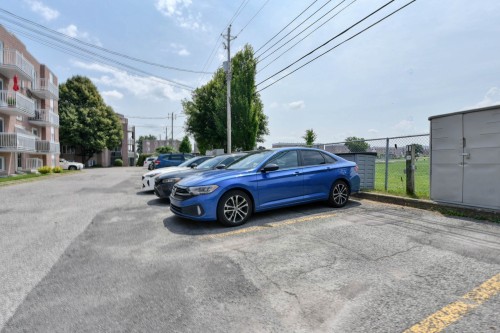 Stationnement - 21-54 Rue De Courcelle, Repentigny (Repentigny), QC - Outdoor