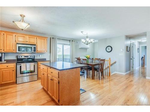 28 Sydney Ave, Riverview, NB 