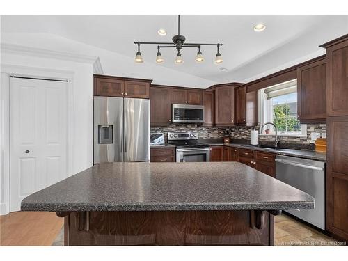14 Hammond St, Moncton, NB 